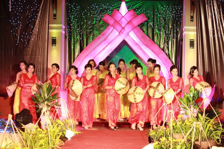 Hội Thi Nữ Nhân Viên Du Lịch Duyên Dáng 2011